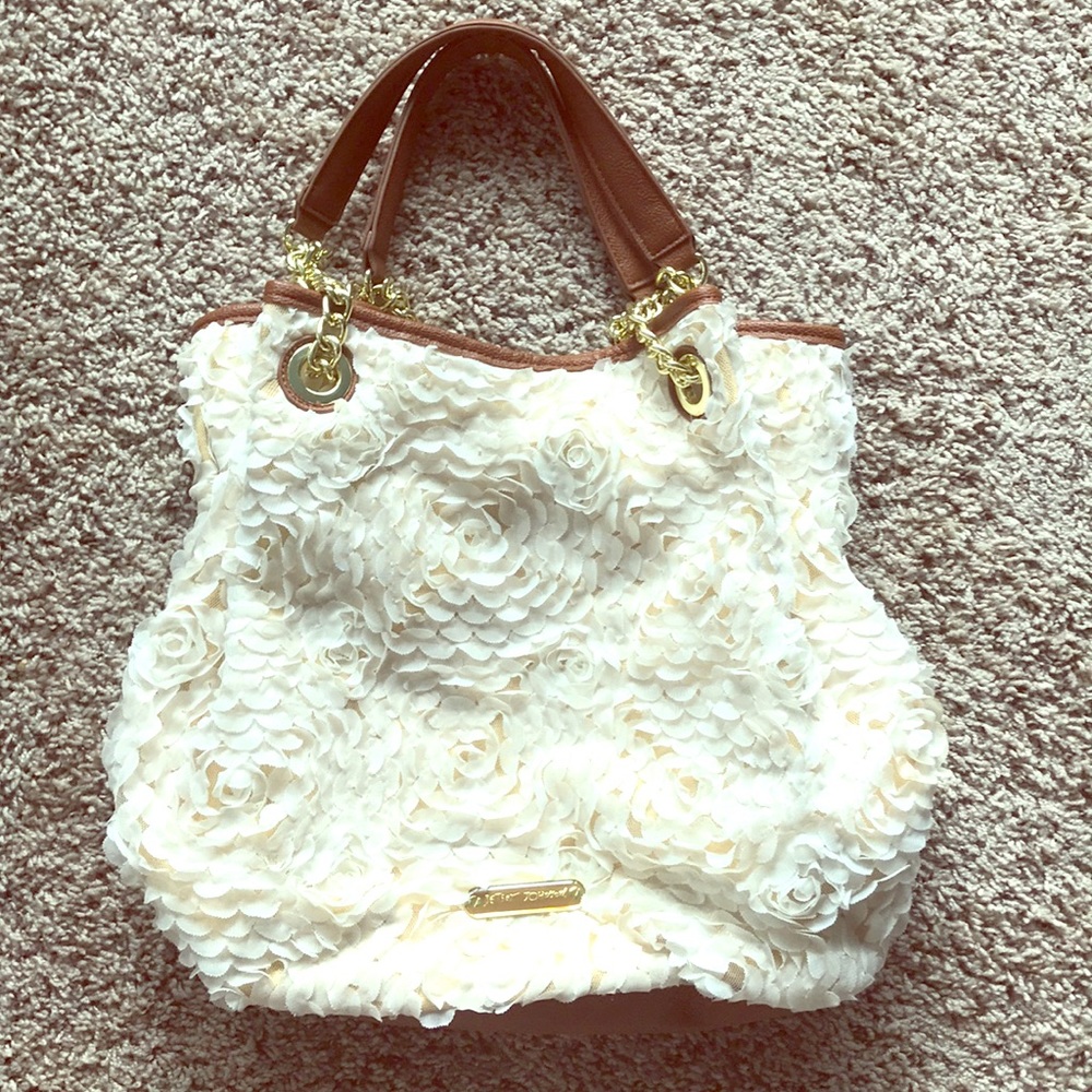 Betsy Johnson Gold flower purse!!